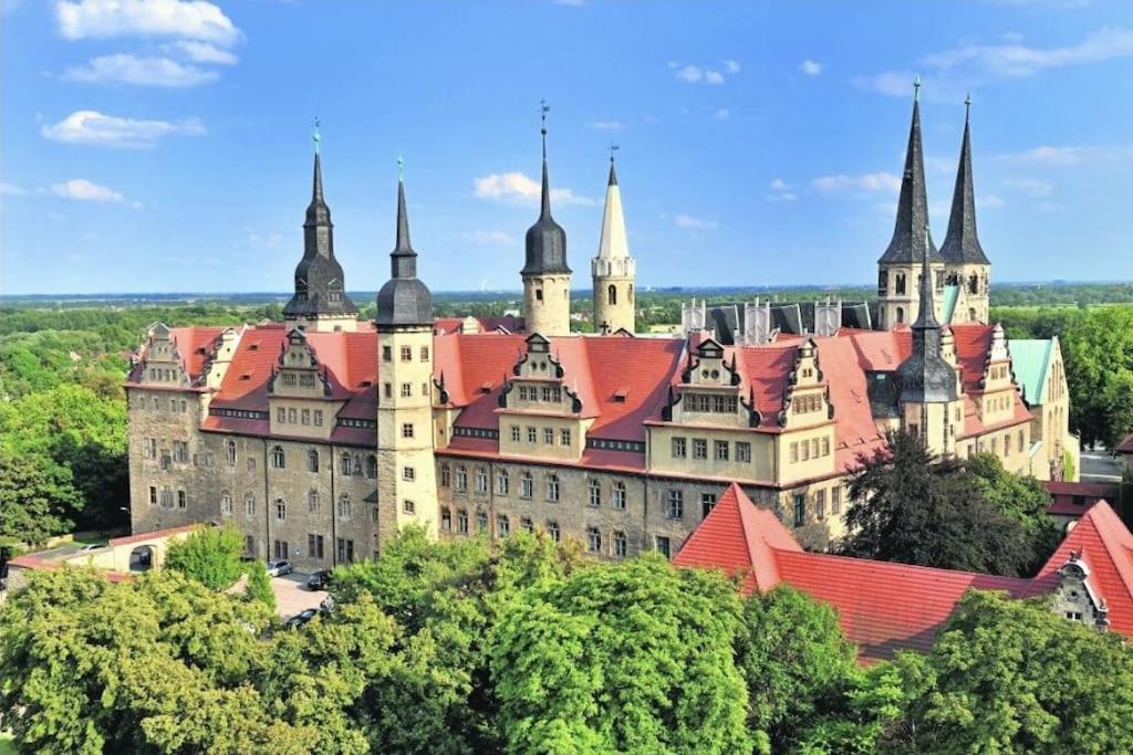 Апартаменты Traumhafte Auszeit Bad Lauchstadt Экстерьер фото